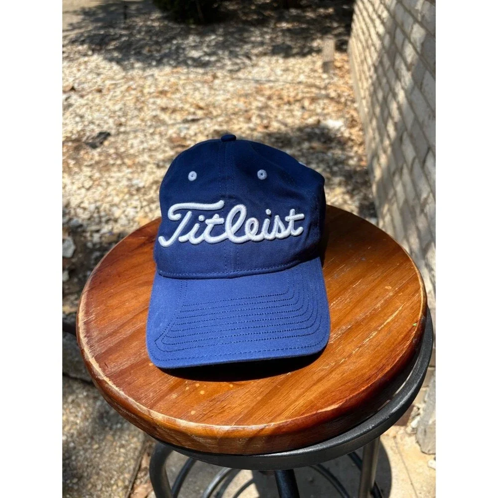 Lot of 2 Titleist Adjustable Golf Baseball Caps Navy Gray Blue Embroidered Logo